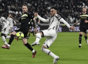 爱游戏大厅-尤文图斯客场不敌拉齐奥：冠军希望受挫的简单介绍