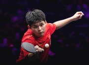 爱游戏大厅-一位老将在比赛中表现出色，引发了许多热议