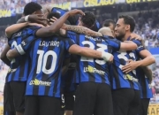 爱游戏APP-国际米兰主场大胜AC米兰，占据联赛榜首