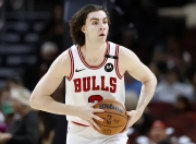 爱游戏入口-快船鏖战公牛，武切维奇点燃赛场