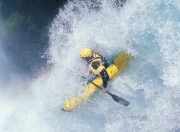 爱游戏-逆袭之夜，深圳队末节发力，击败开拓者，再现欧冠决赛级对决