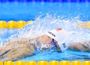 爱游戏官方入口-钢铁洪流与血肉之躯，班凯罗的持续杀伤哲学如何诠释F1年度争冠之夜的竞技本质