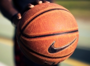 爱游戏官网-季后赛双雄夜，独行侠掘金西部血拼，戈贝尔东决关键战接管比赛