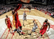 爱游戏体育-跨界风暴，开拓者篮球狂胜与贝恩足球接管之战