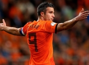 爱游戏-当浓眉在深圳球馆腾空而起，一记压哨球如何点燃跨境篮球狂想