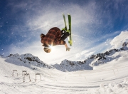 爱游戏大厅-绿茵交响诗，巴尔韦德式节奏如何让威尔士「绞杀」英格兰