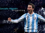 爱游戏官网-惊险绝杀与扛鼎之战，一场绿茵场的隐喻，一位领军人物的注脚