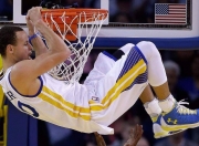 爱游戏APP-绝杀时刻，阿斯顿马丁最后一圈的逆转与周冠宇改写历史的胜利