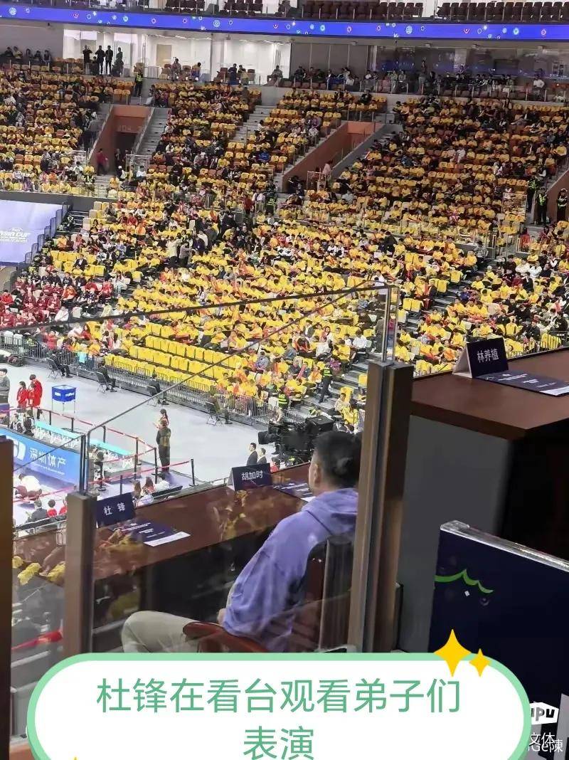 包含精彩回放！比赛中经典一幕重现，球迷回味无穷的词条