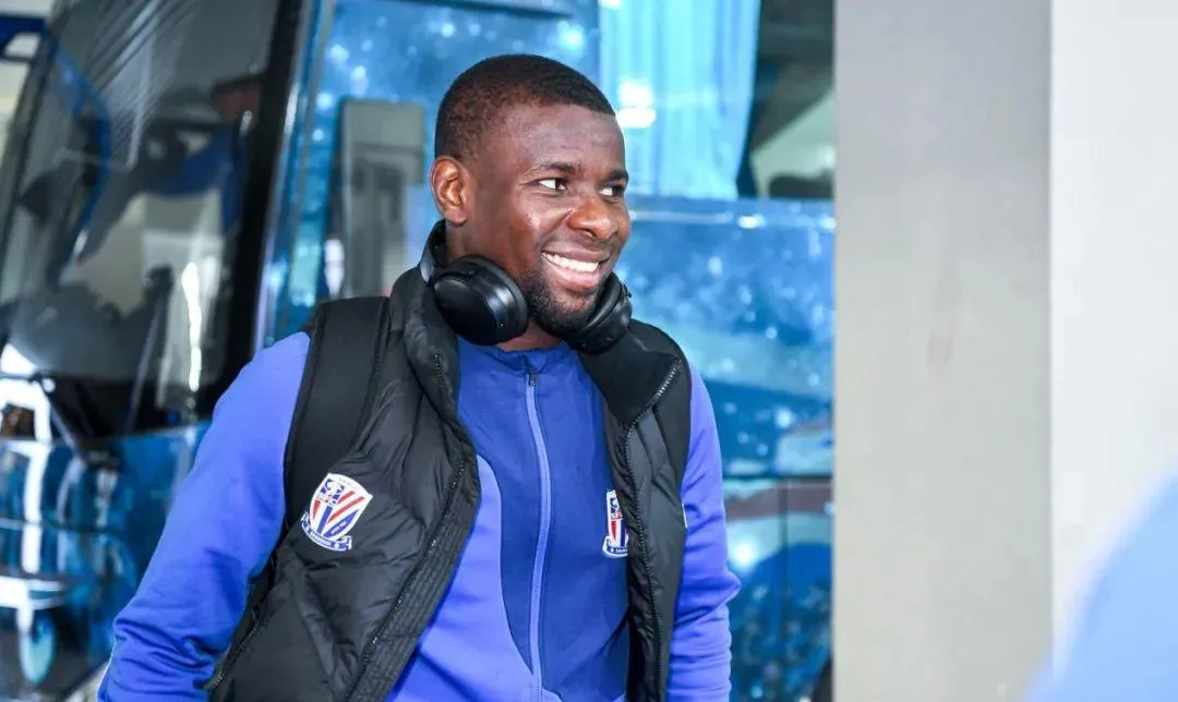 利昂队机动灵活,法甲战场氛围炽热 利昂队机动灵活,法甲战场氛围炽热