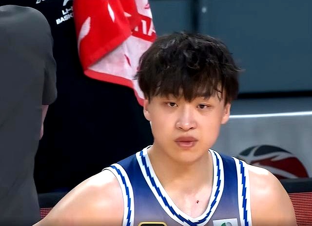 江苏队惊险击败福建队，赢得比赛