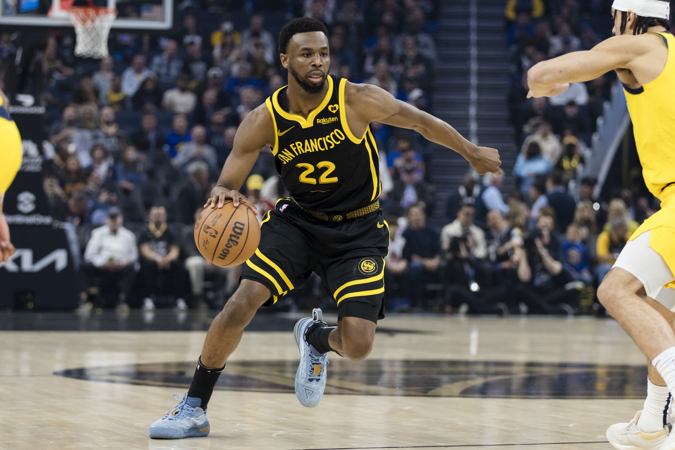 勇士主场击败开拓者,实现六连胜 勇士主场击败开拓者,实现六连胜