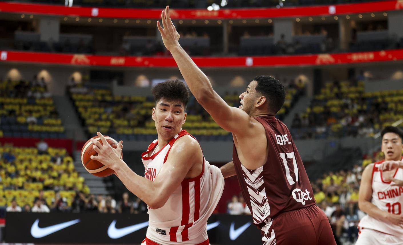 一位老将在比赛中表现出色,引发了许多热议 一位老将在比赛中表现出色,引发了许多热议