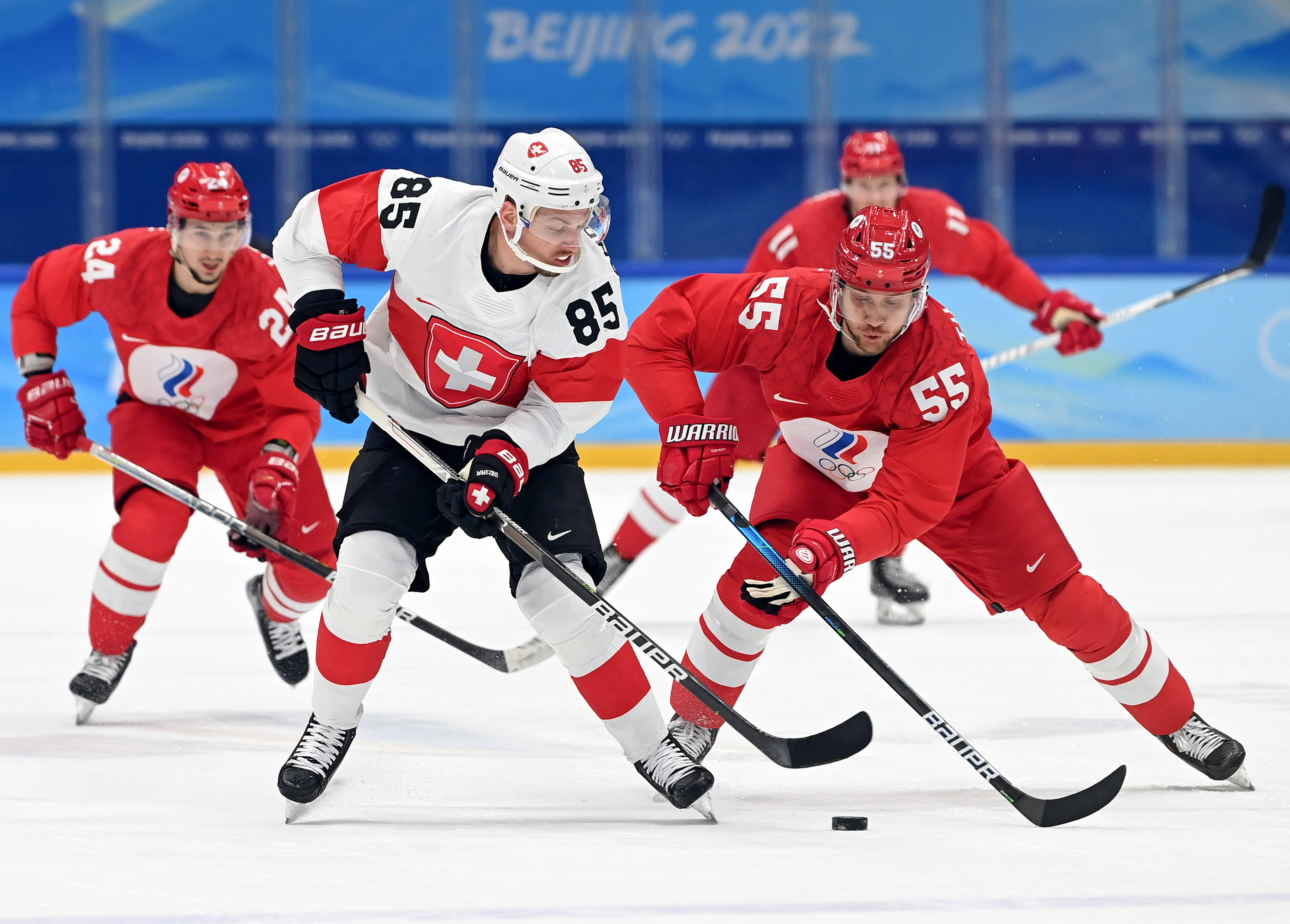 关于瑞士冰球队实力强劲闯入半决赛的信息 关于瑞士冰球队实力强劲闯入半决赛的信息