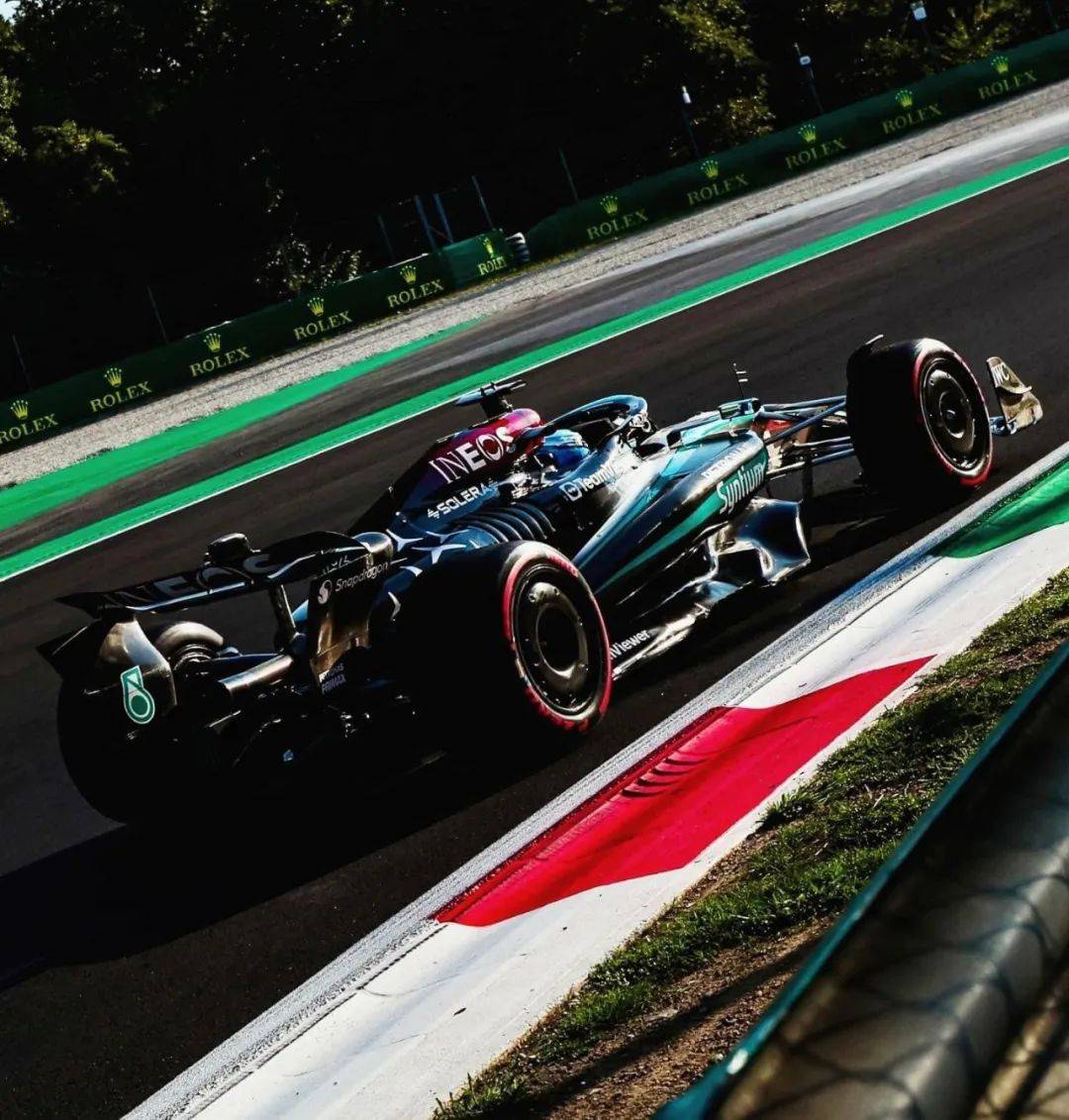 迈凯伦完胜威廉姆斯,勒克莱尔带队取胜的简单介绍 迈凯伦完胜威廉姆斯,勒克莱尔带队取胜的简单介绍