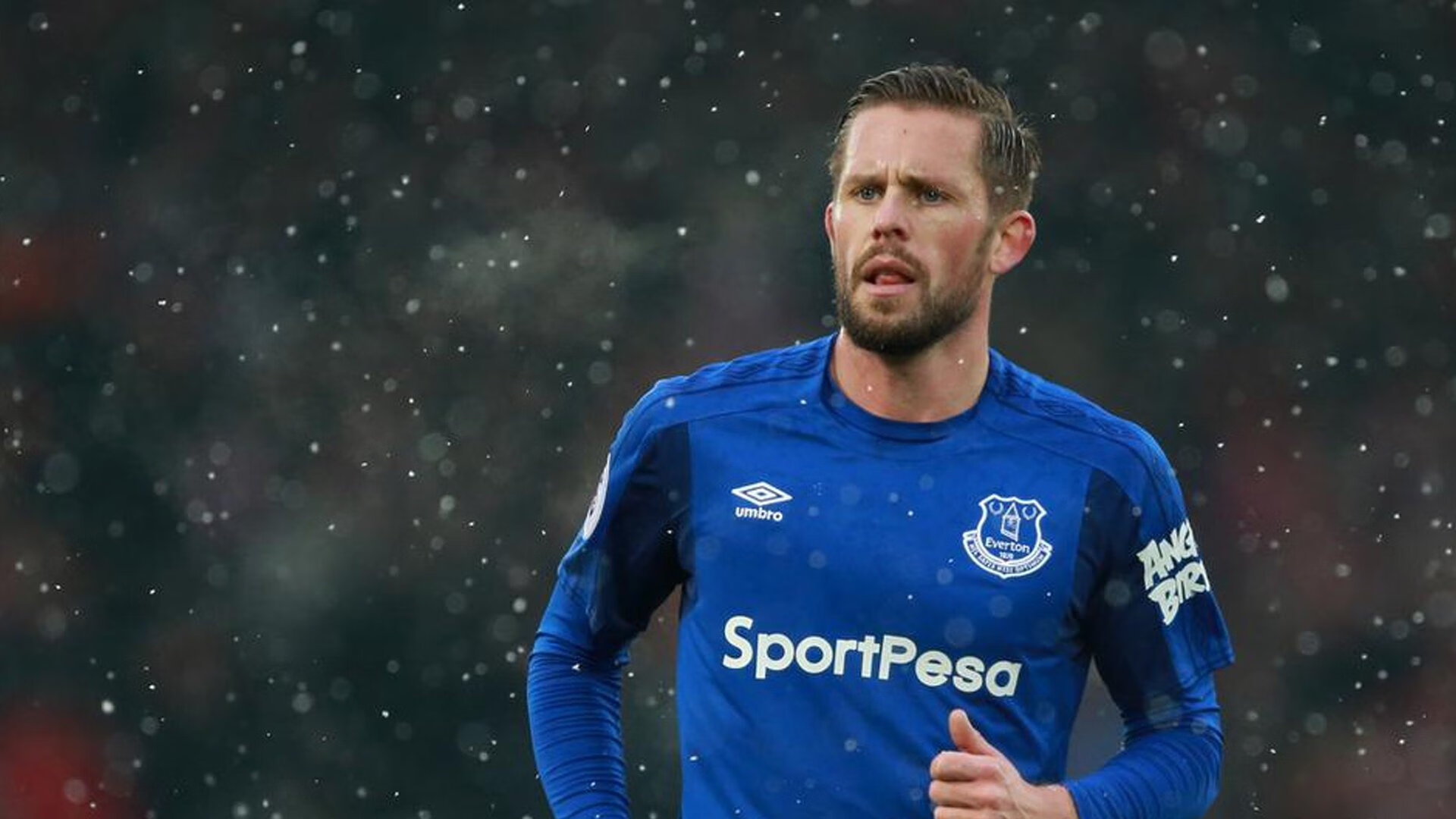 从配角到英雄，武切维奇27+15化身关键先生，导演开拓者神奇逆转