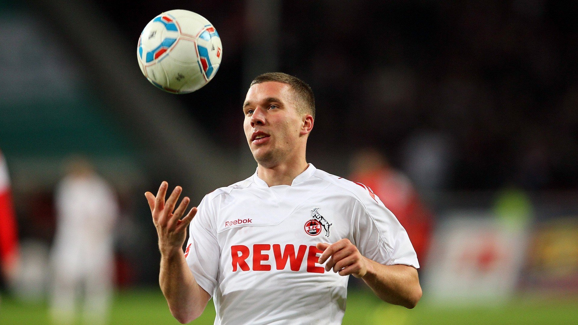 地球另一端的15小时时差,2分钟剧情如何让恩比德成为关键先生?